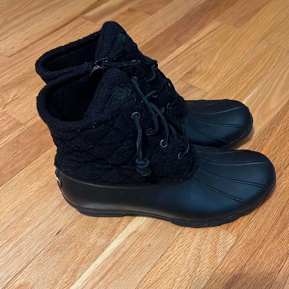 Sperry boots 8.5 30% off bundles